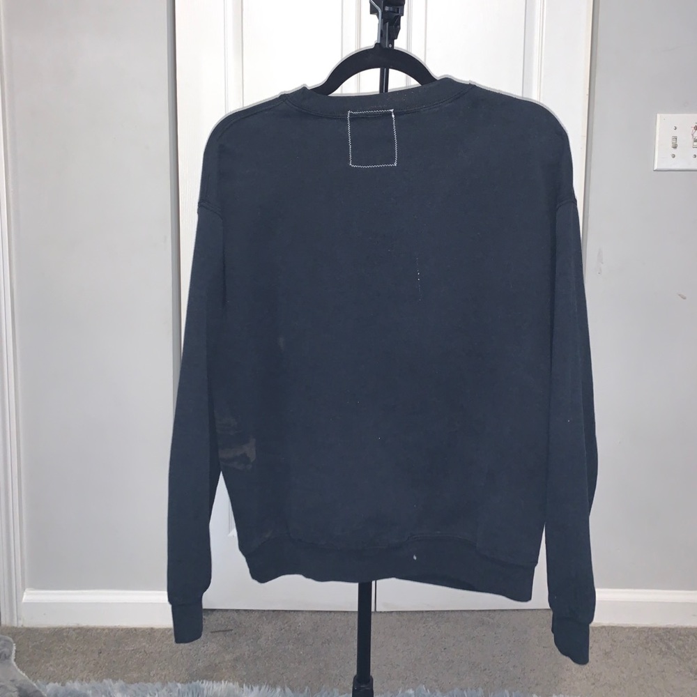 Crewneck - Picture 3 of 3